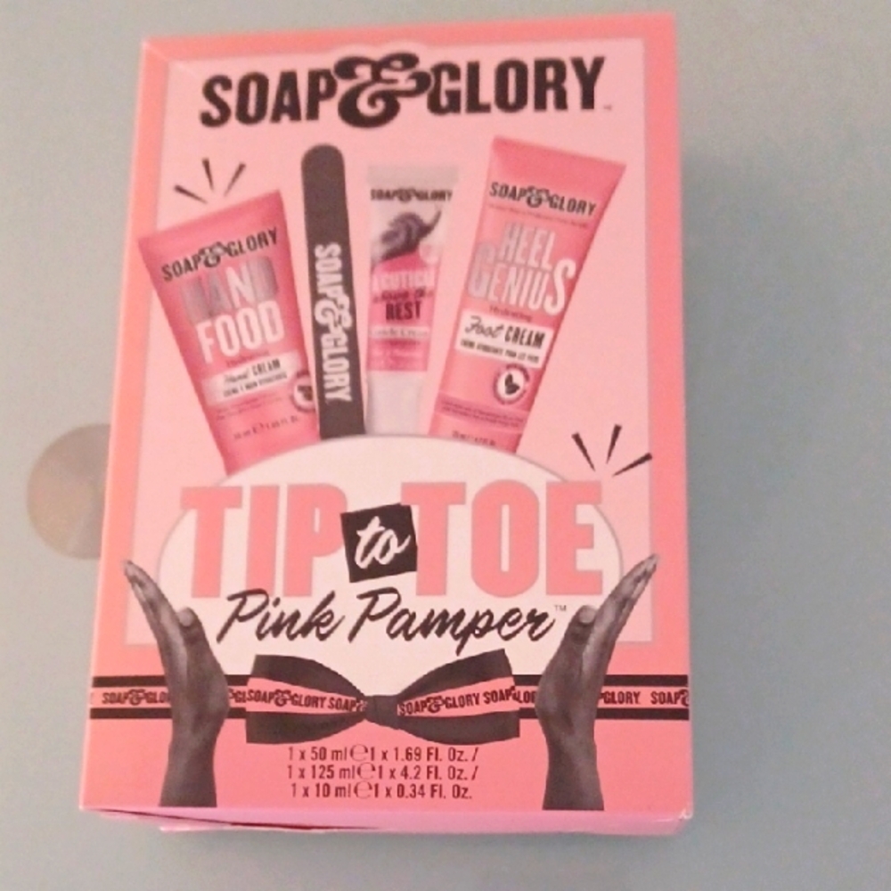 Soap & Glory Top to Toe hand and Foot Cream Set New